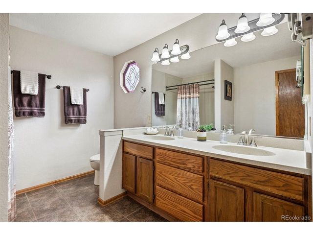 5155 E 117th Dr, Thornton, CO 80233