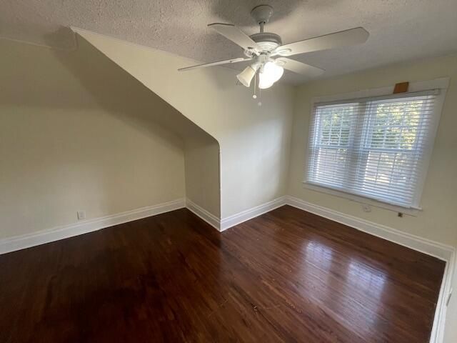 148 GLEN Avenue, Council Bluffs, IA 51503