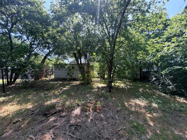 806 S Brazos Street, Weatherford, TX 76086