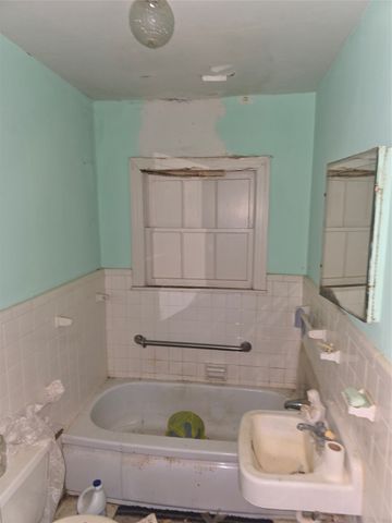 806 S Brazos Street, Weatherford, TX 76086