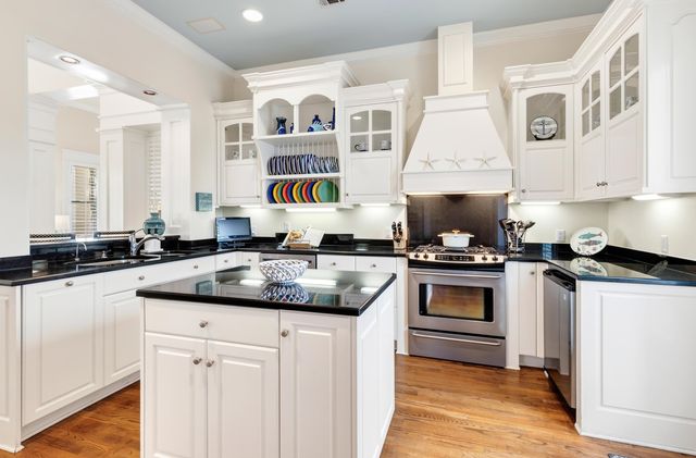 190 Rue Caribe, Miramar Beach, FL 32550