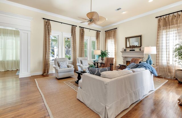 190 Rue Caribe, Miramar Beach, FL 32550