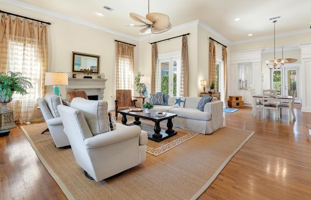 190 Rue Caribe, Miramar Beach, FL 32550