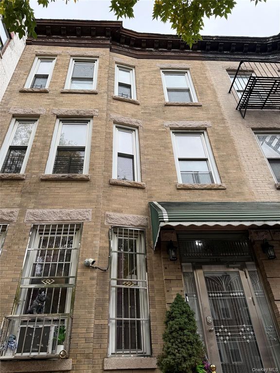 1070 Grant Avenue, Bronx, NY 10456 — exterior