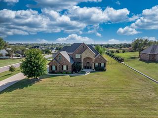 1582 High Ridge Drive, Blanchard, OK 73010