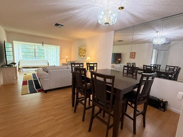 13746 Via Flora E, Delray Beach, FL 33484