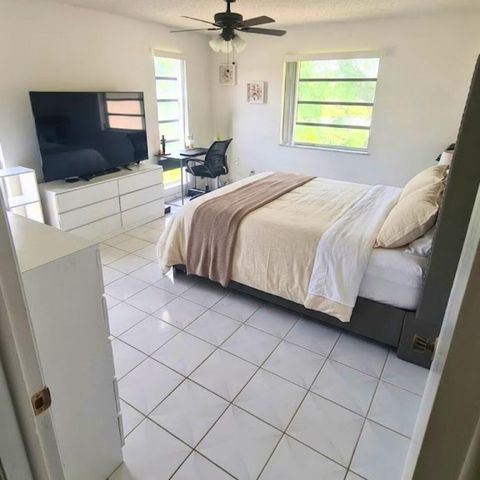 13746 Via Flora E, Delray Beach, FL 33484