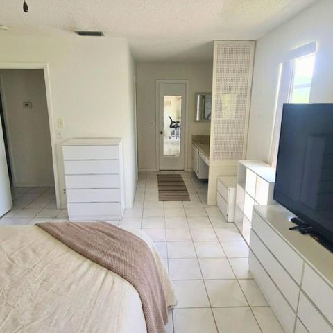 13746 Via Flora E, Delray Beach, FL 33484