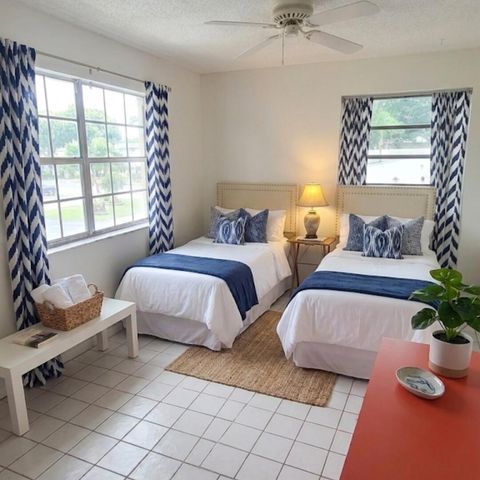 13746 Via Flora E, Delray Beach, FL 33484