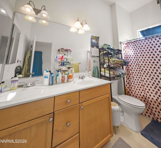 1708 Little Oak Court, Fernley, NV 89408