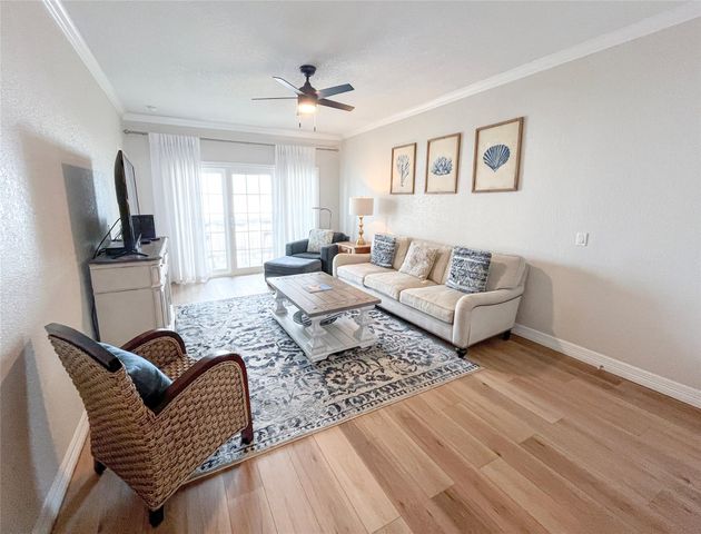 7000 Seawall Blvd 1021, Galveston, TX 77551