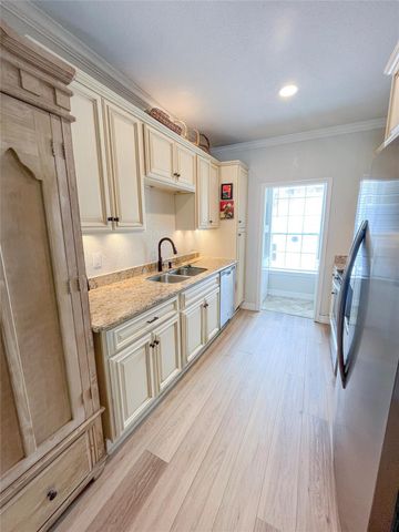 7000 Seawall Blvd 1021, Galveston, TX 77551