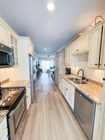 7000 Seawall Blvd 1021, Galveston, TX 77551