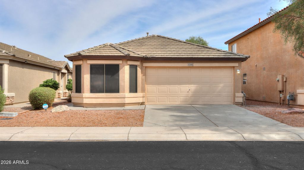 42490 W HILLMAN Drive, Maricopa, AZ 85138 — photo 2