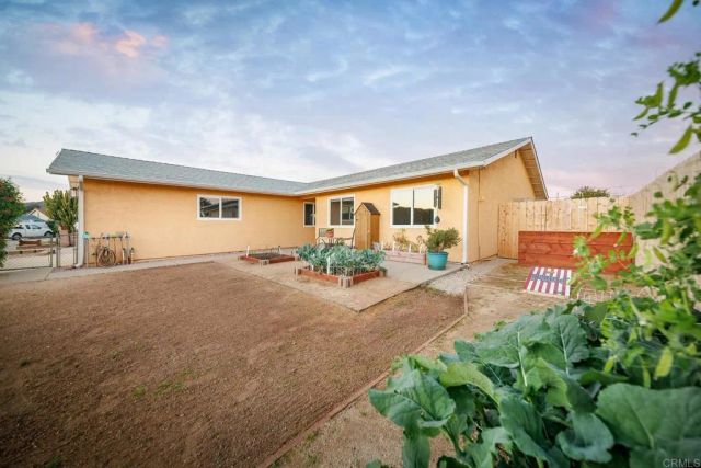 1467 Ronda Place, Escondido, CA 92027