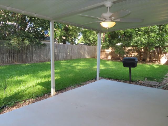 2419 Woven Wood Lane, Richmond, TX 77406