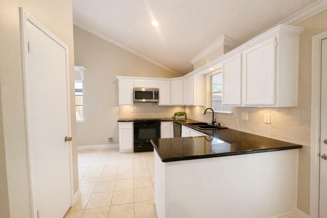 2419 Woven Wood Lane, Richmond, TX 77406