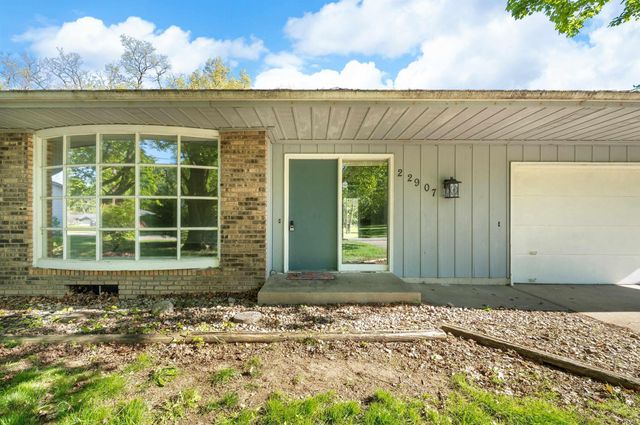 22907 Elm Drive, Elkhart, IN 46516