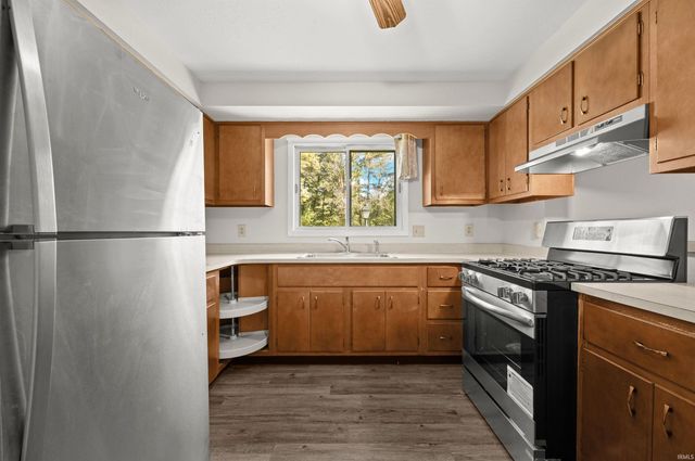 22907 Elm Drive, Elkhart, IN 46516