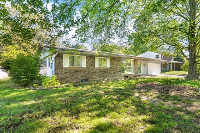 22907 Elm Drive, Elkhart, IN 46516