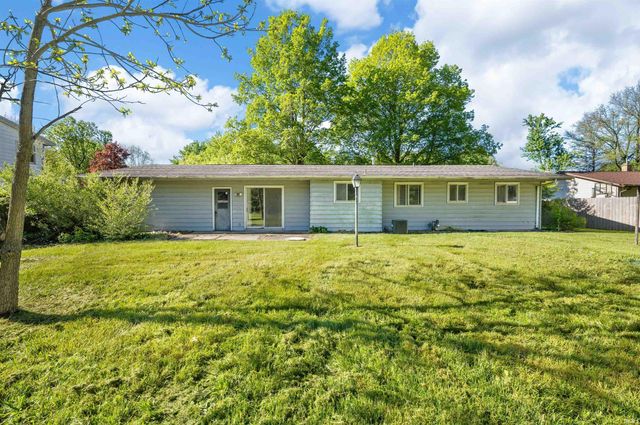 22907 Elm Drive, Elkhart, IN 46516