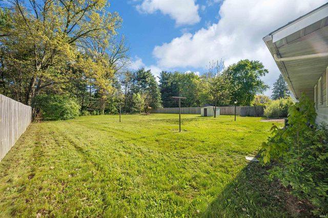 22907 Elm Drive, Elkhart, IN 46516