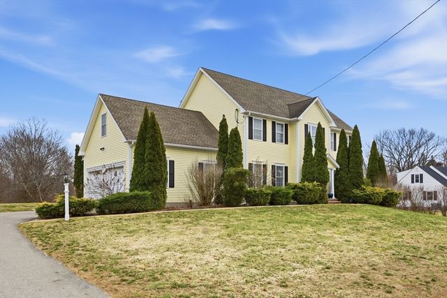 44 Wood Lane, Acton, MA 01720