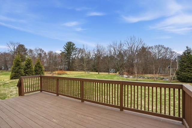 44 Wood Lane, Acton, MA 01720