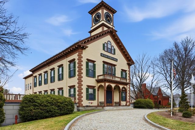 44 Wood Lane, Acton, MA 01720