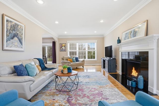 44 Wood Lane, Acton, MA 01720