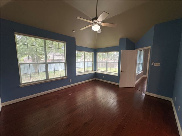 2336 Timbercreek Drive, Glenn Heights, TX 75154