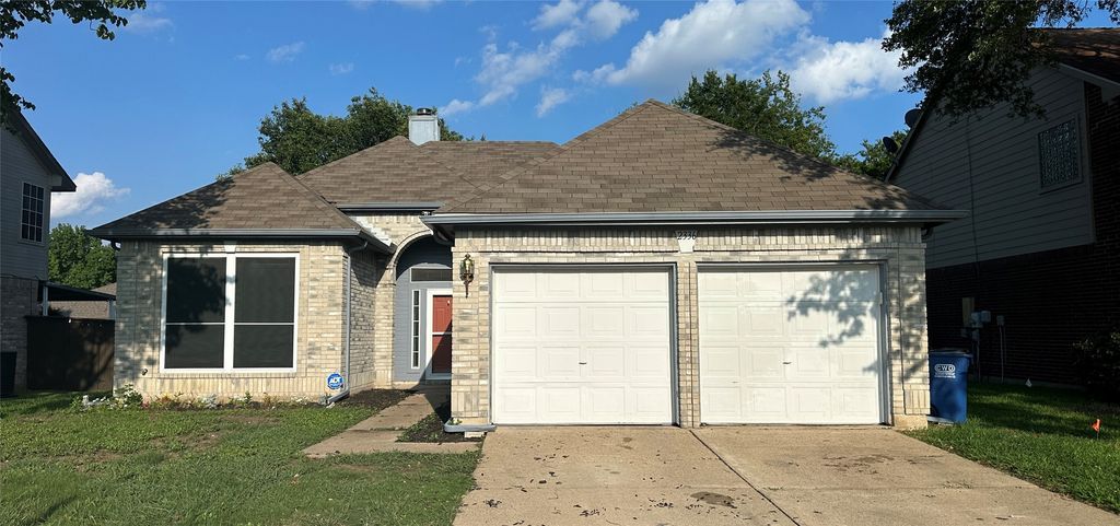 2336 Timbercreek Drive, Glenn Heights, TX 75154