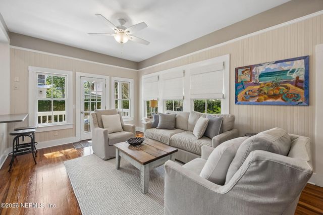 212 S 6TH Street, Fernandina Beach, FL 32034
