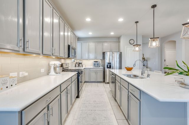 3508 Weyburn Drive, Mansfield, TX 76084