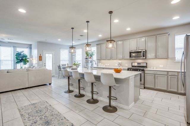 3508 Weyburn Drive, Mansfield, TX 76084