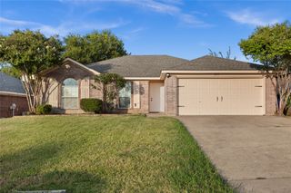 1814 Cancun Drive, Mansfield, TX 76063