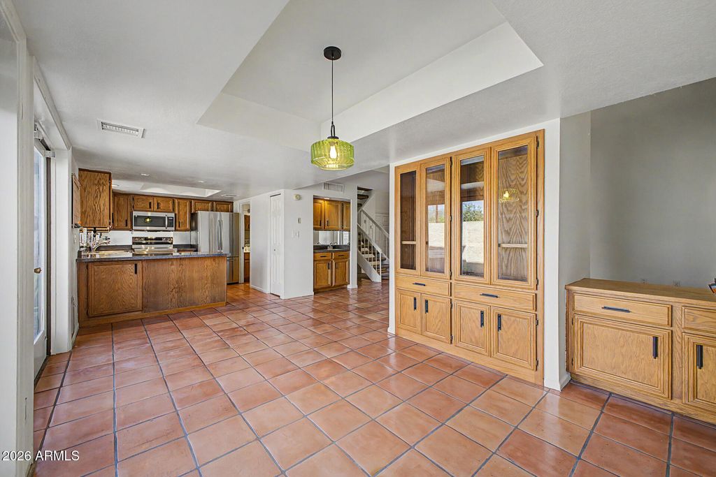 Image 12 of property listing at 6508 N 10TH Place, Phoenix, AZ 85014