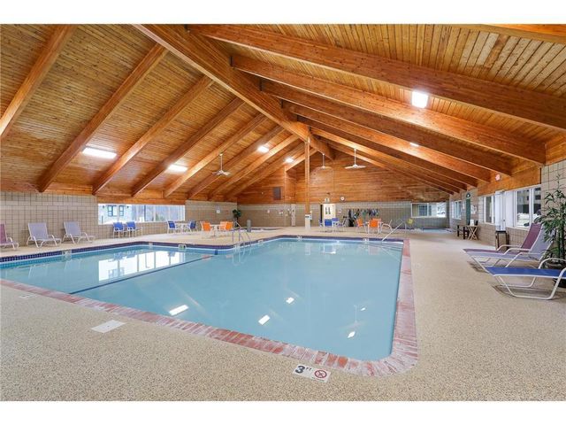 1341 Lake Drive W B111, Chanhassen, MN 55317