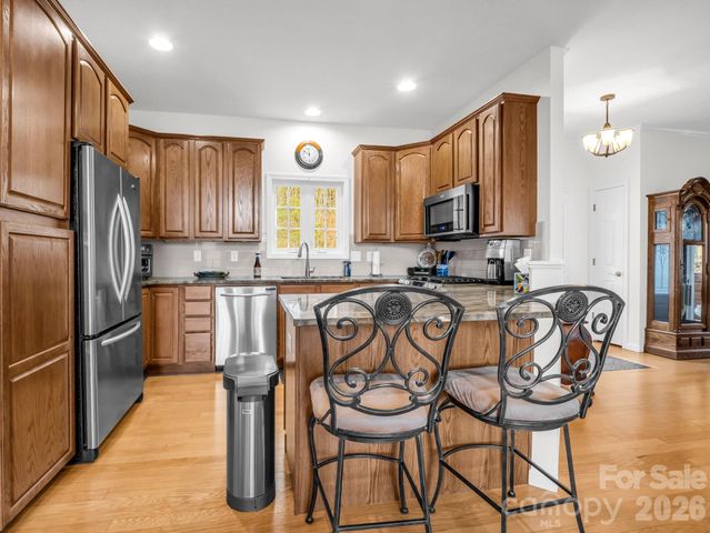 29 Spring Heights Court, Hendersonville, NC 28791