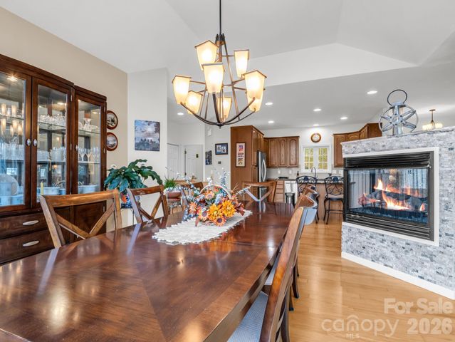 29 Spring Heights Court, Hendersonville, NC 28791