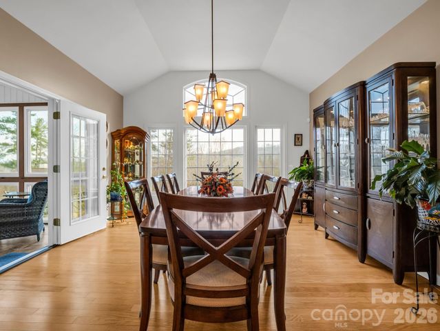 29 Spring Heights Court, Hendersonville, NC 28791