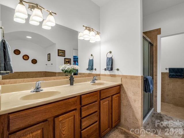 29 Spring Heights Court, Hendersonville, NC 28791