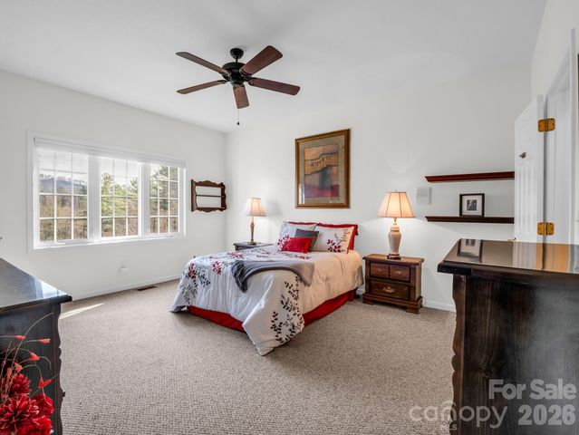 29 Spring Heights Court, Hendersonville, NC 28791