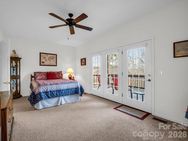 29 Spring Heights Court, Hendersonville, NC 28791