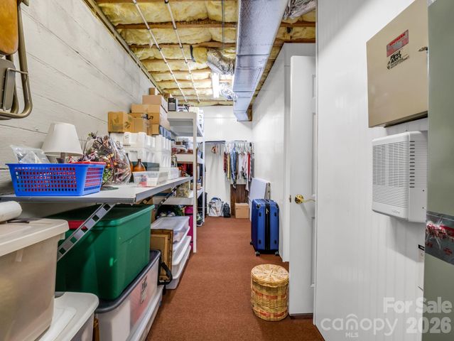 29 Spring Heights Court, Hendersonville, NC 28791