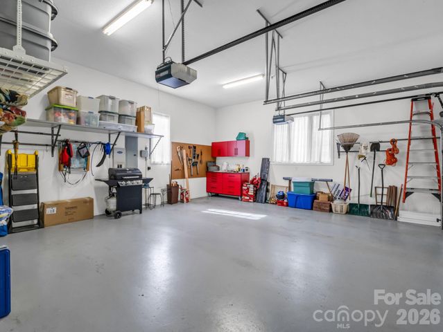 29 Spring Heights Court, Hendersonville, NC 28791