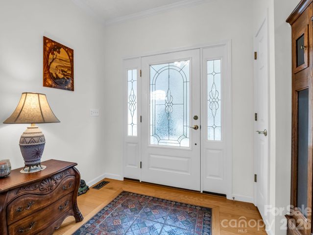 29 Spring Heights Court, Hendersonville, NC 28791