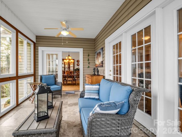 29 Spring Heights Court, Hendersonville, NC 28791