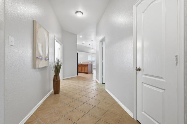 460 Bentson Drive, Argyle, TX 76226