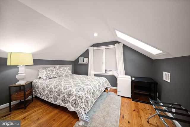 18323 SHARON RD, Triangle, VA 22172